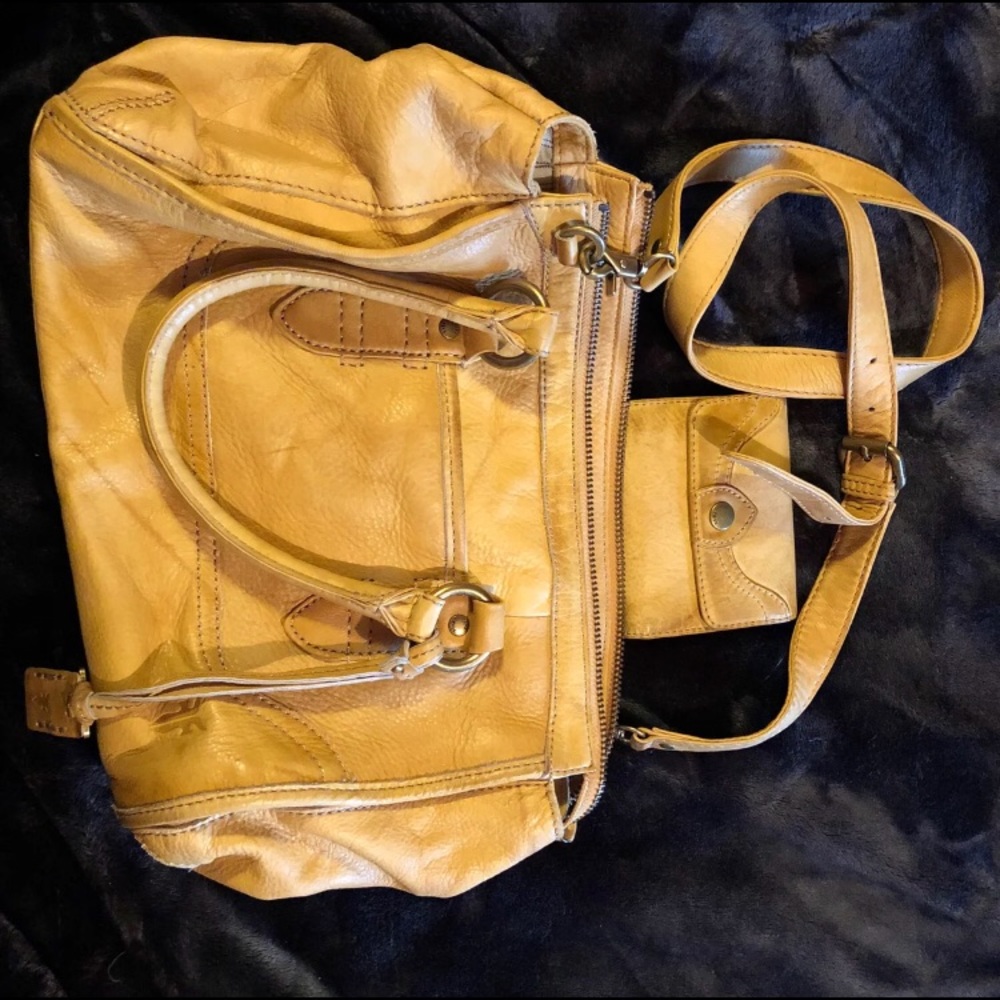 Frye Campus Speedy Satchel + Wallet